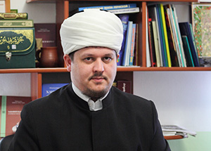 Ильхам-хазрат Бибарсов проходит обучение по программе «Государственно-конфессиональные отношения»